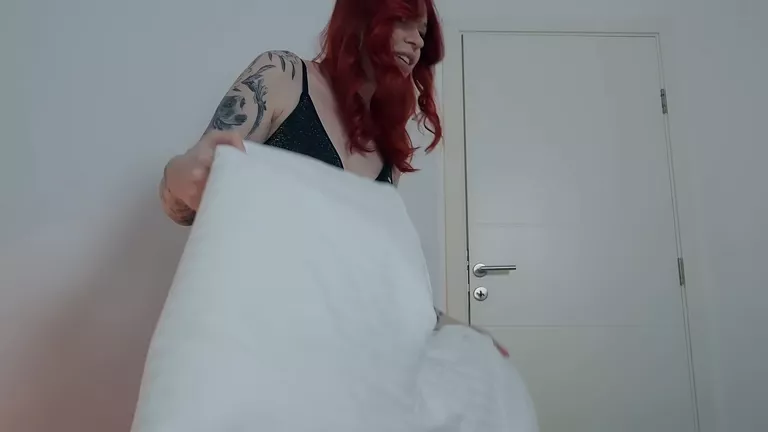 Mamuśka w hotelu, Macocha i pasierb