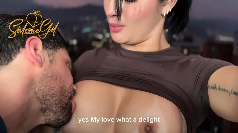 Latina-mammaer, Hete MILF-mammaer