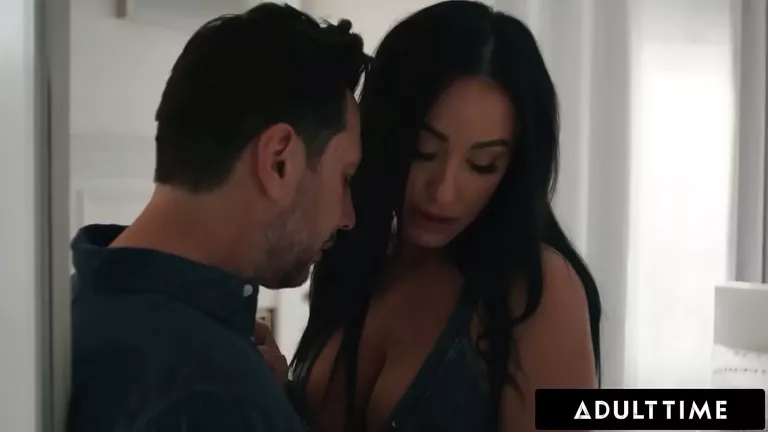 Грудастая мамка, Горячие мамки MILF