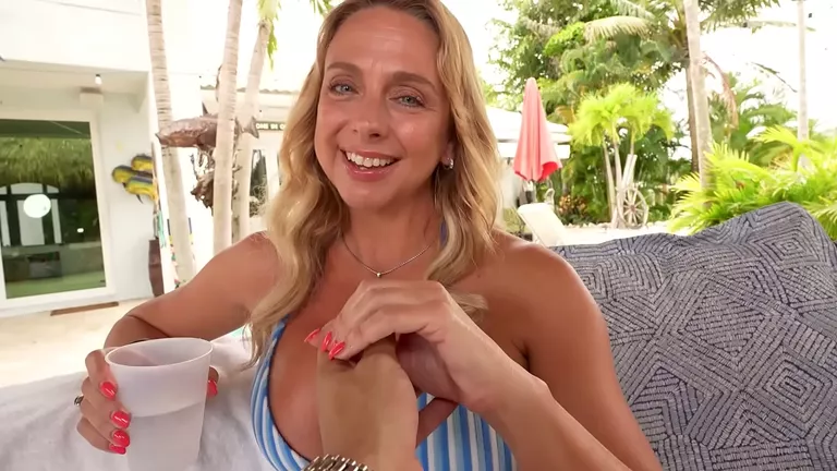 Секс навън с майка, Горещи MILF майки