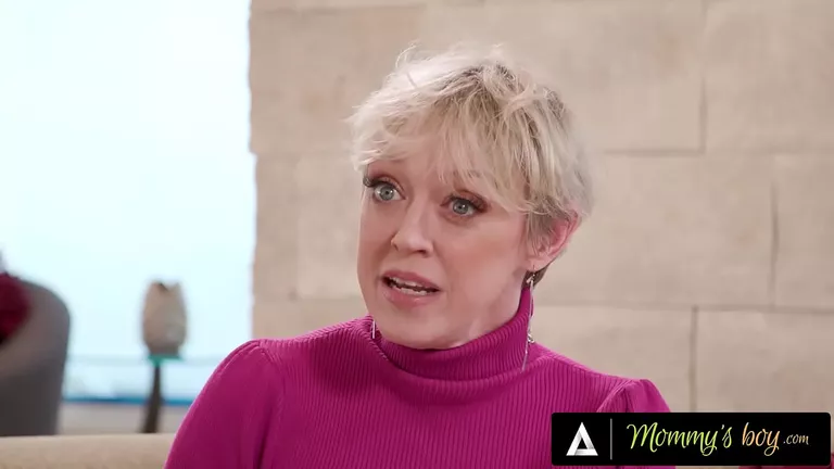 Anne porno derlemesi, Anneyle üçlü seks, Üvey anne porno