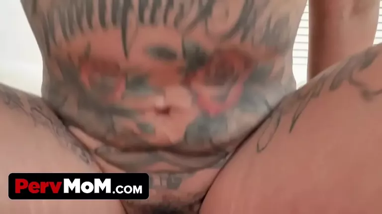 Mame însărcinate, Creampie cu mame, Porno cu mame vitrege